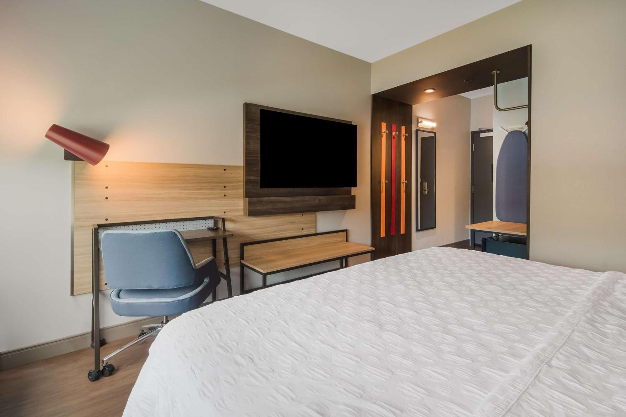 Tru By Hilton Wilson Hotel Bagian luar foto