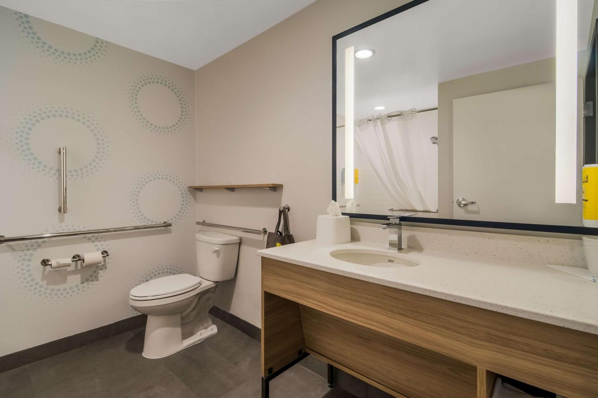 Tru By Hilton Wilson Hotel Bagian luar foto